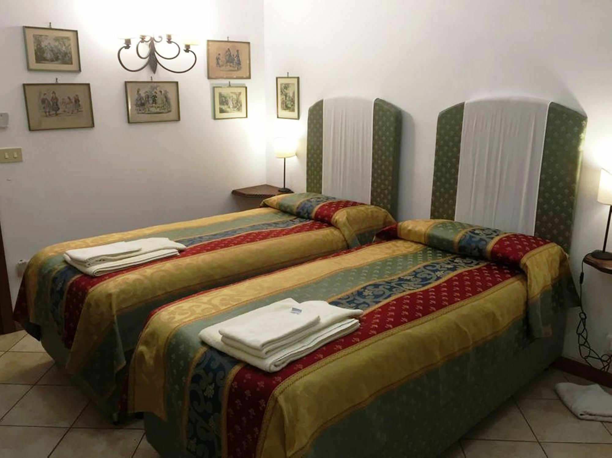 Bed and Breakfast La Residenza Dei Nobili Катандзаро Екстер'єр фото